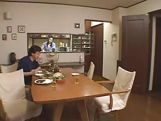 nữ gai xinh nhat ban khoe hang nam đen sau khi quan hệ
