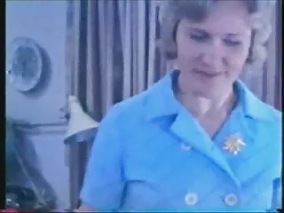 Mẹ, con gai nhat ban dit nhau trai đen, và mặt cho vắt sữa